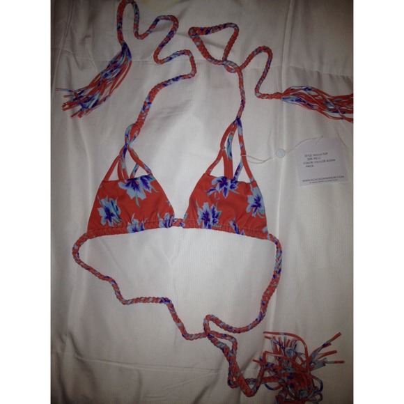 Taking Offers: Acacia Swimwear Vintage Aloha - Picture 2 of 2
