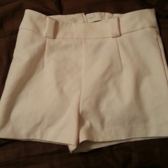 High waist white shorts