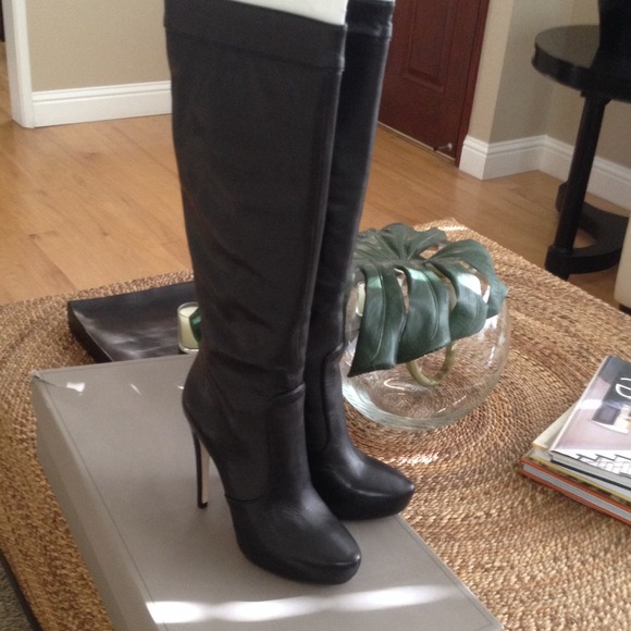 BCBG MA POMCHI knee high boots