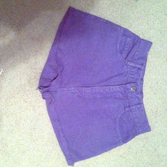 Purple denim high-waisted shorts