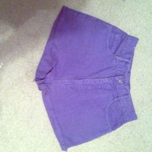 Purple denim high-waisted shorts