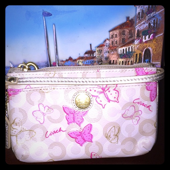 👜👛 AUTHENTIC COACH WAVERLY WRISTLET 👛👜