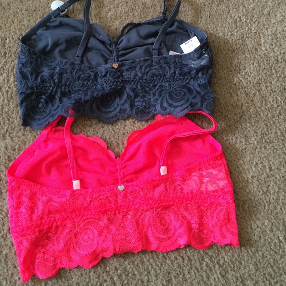 Neon coral bralette VS new with tag. Grey sold - Picture 4 of 4
