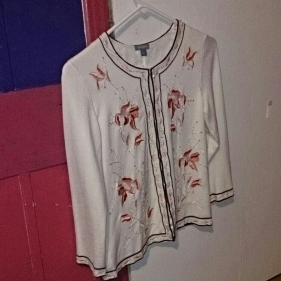 sweater - Picture 1 of 1