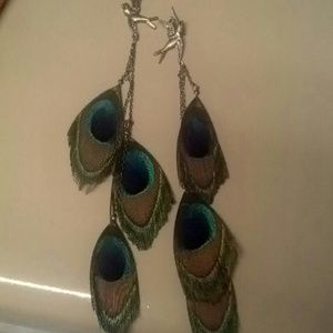 Dangling feather earrings