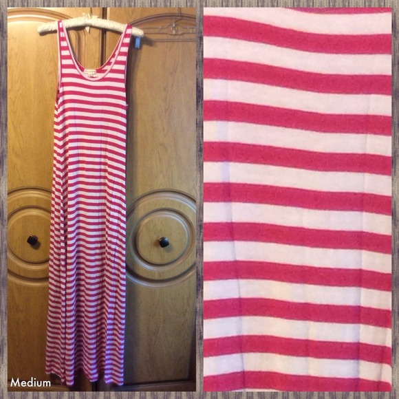 New stripe maxi dress - Picture 2 of 2