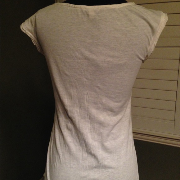 BUNDLED 🎉Host Pick🎉Cream Lace T - Picture 4 of 4