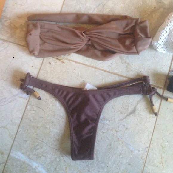 Assorted bikinis - Picture 2 of 4