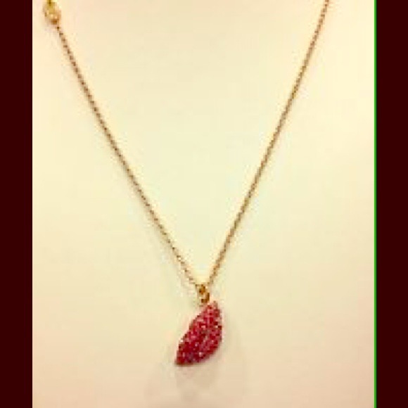 Juicy couture Lips Necklace