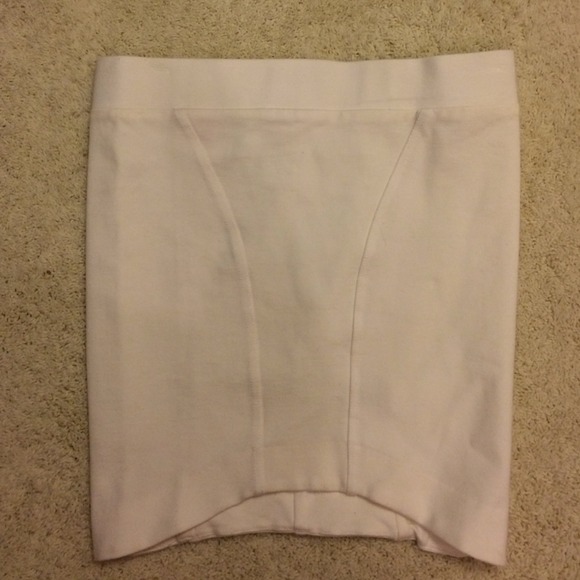 Olivaceous Mini Curve Skirt