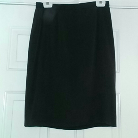 Liz Claiborne dark brown skirt 10