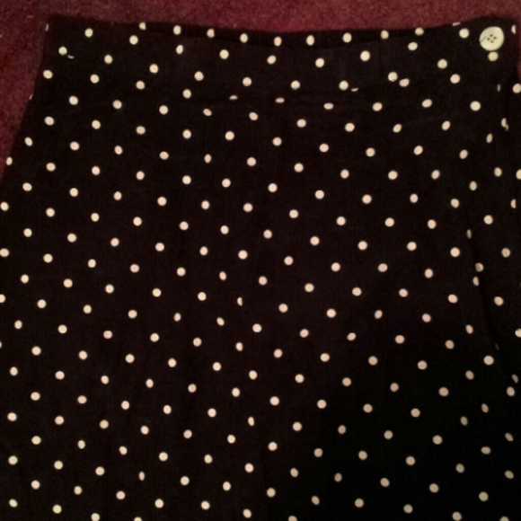 TRADED ∆∆∆Flowy Black/White Polka Dot Skirt - Picture 2 of 4