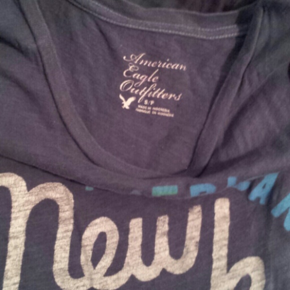American Eagle Outfitters Tee w/ ombre lettering - Picture 2 of 4