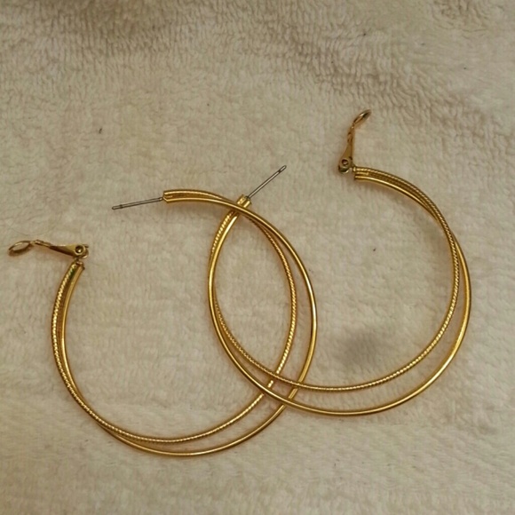Hoop Earrings - Picture 1 of 2