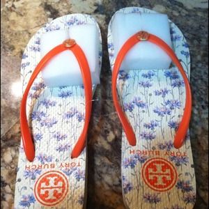 New Tory Burch Thin orange flip flops