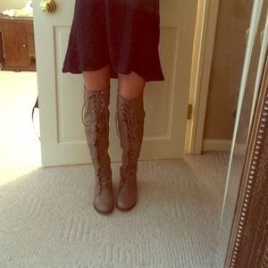 OVER THE KNEE BOOTS