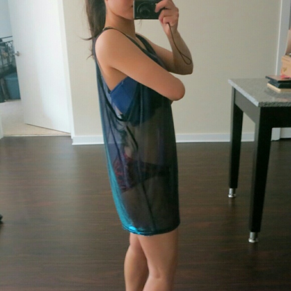 Sheer prism top. - Picture 3 of 3