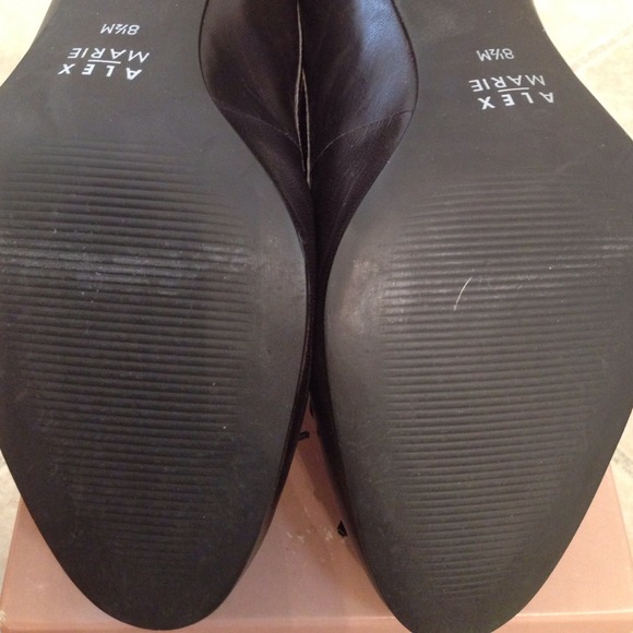 Woman’s Alex|Marie Chocolate Heels Size 8.5 - Picture 4 of 4