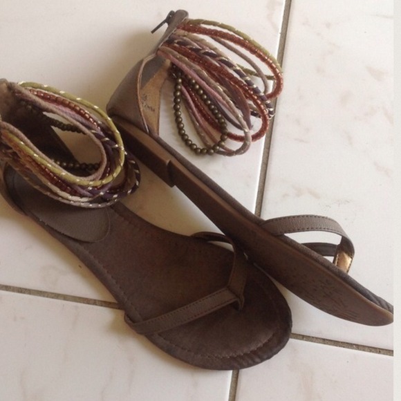 TRADEDSandals sz 7 1/2