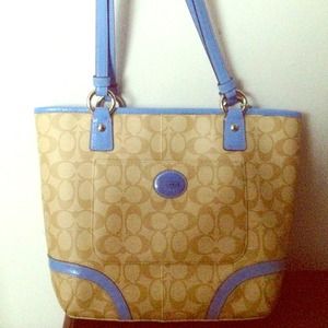 Brand New Coach Signature Tote