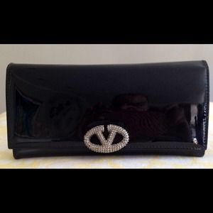 Authentic Valentino Wallet - •REDUCED AGAIN*🌻