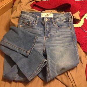 Hollister jeans 🚫this item is being held🚫
