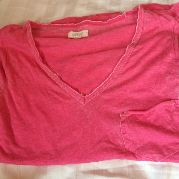 Lightweight pink arie tee!