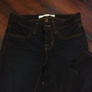 **SOLD** J Brand 901 super Skinny Black Legging