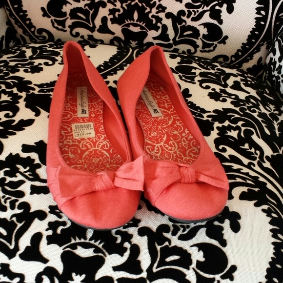 SOLD) Peach flats