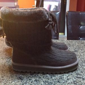 SKETCHERS BROWN SWEATER BOOTS