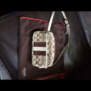 Coach waist purse w/belt.With storage bag