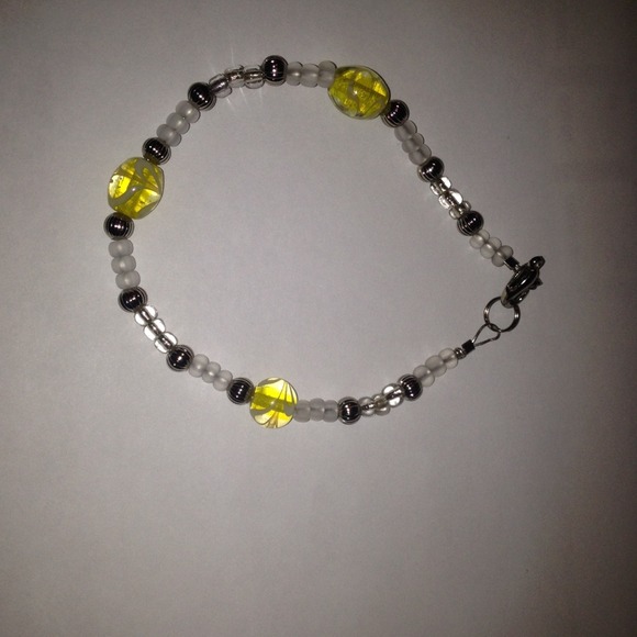 Aritsan Glass Bracelet - Picture 1 of 3
