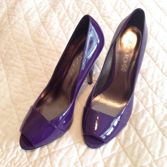 ALDO Purple Patent Peep-Toe Pumps -- Size Euro 38