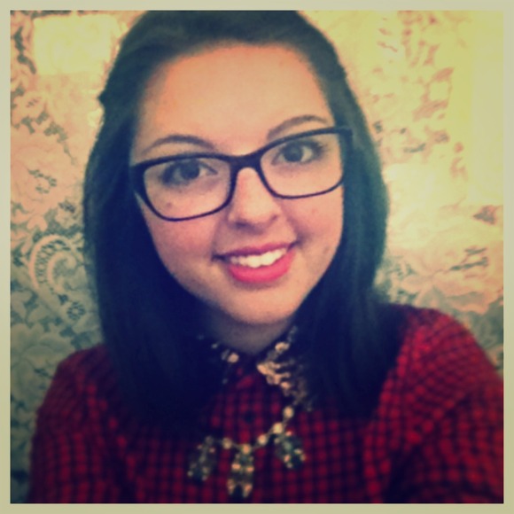 Meet your seller!! 🌺🌝🌸 - Picture 3 of 3