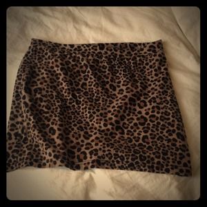 H&M leopard print skirt