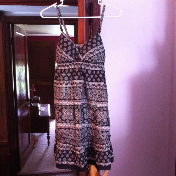 Black and white summer dress