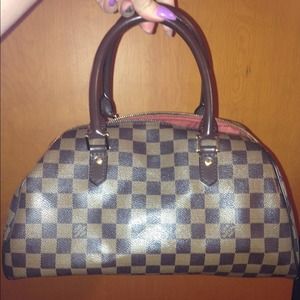 Louis Vuitton Speedy