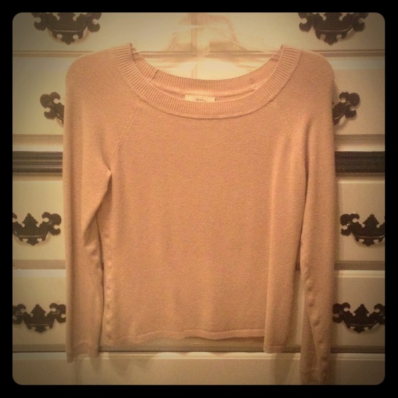 ❌❌SOLD IN BUNDLE❌❌Ann Taylor Loft beige sweater