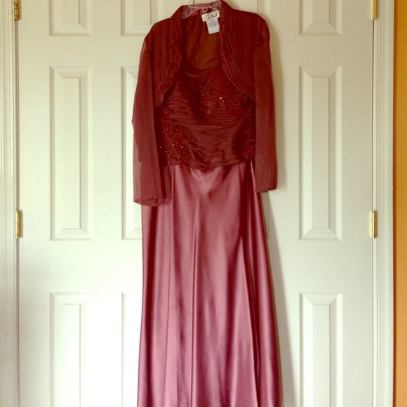 Lady's gown