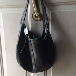 🎀🎀cute black leather Coach Small HoBo bag🎀🎀