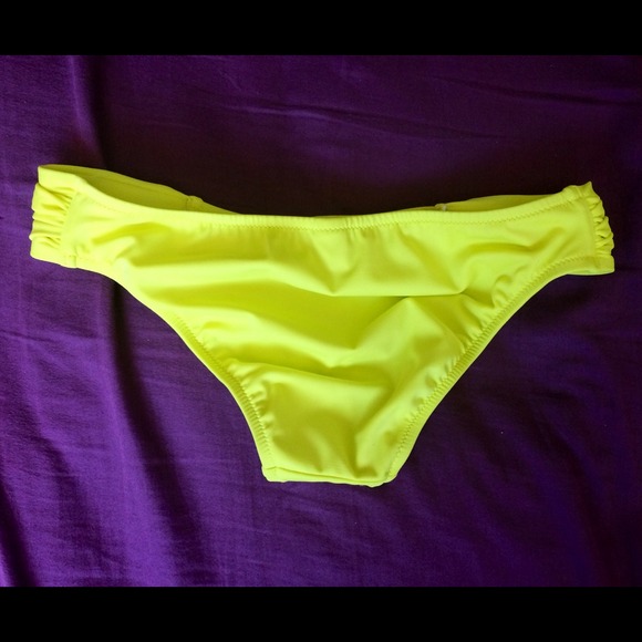 Bikini bottoms - Picture 2 of 3