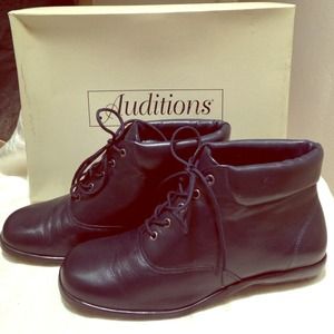 👠 Cadet Navy Bootie 👠