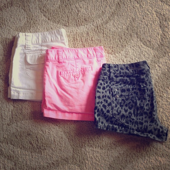 Bundle of three shorts
