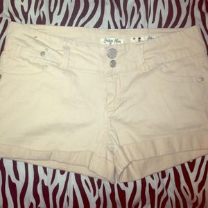 Tan shorts|🔴10% off|