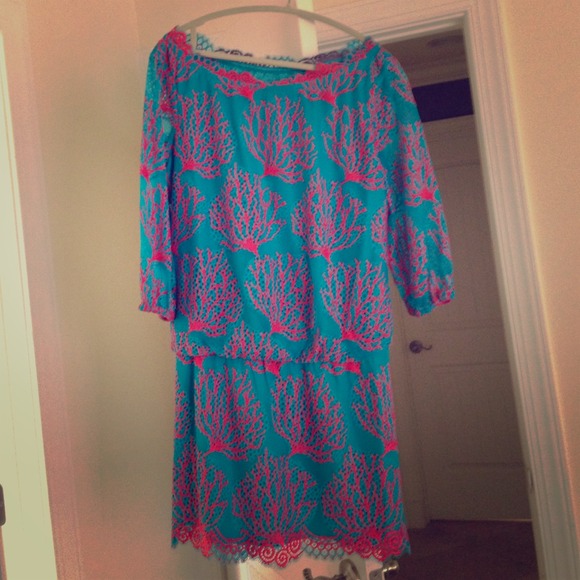 Lilly Pulitzer size Medium Long-Sleeve dress