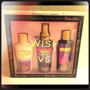 Victoria's Secret Gift Set - SOLD