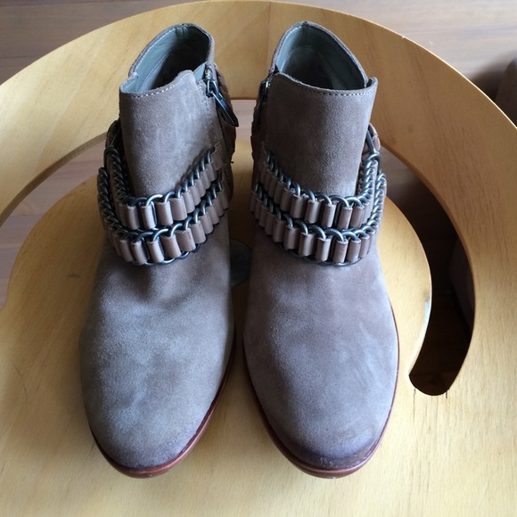SOLD NWOT Sam Edelman posey booties - Picture 3 of 4