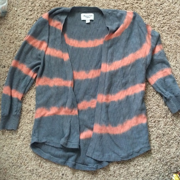 🚫SOLD🚫 American Eagle striped cardigan