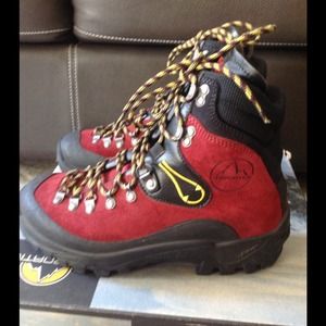 la sportiva karakorum mountaineering boots