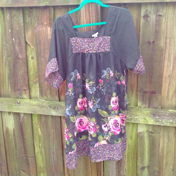 Sheer flowy gypsy dress✨🌸